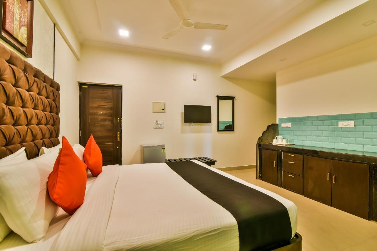 Accovah Lawande Beach Resort Candolim Eksteriør bilde